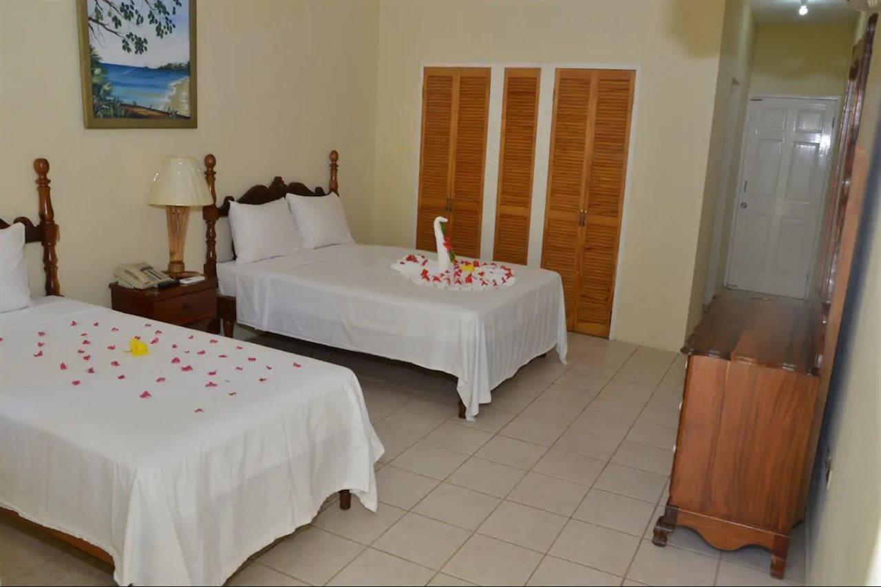 Merrils Beach Resorts Lll Negril Exterior photo